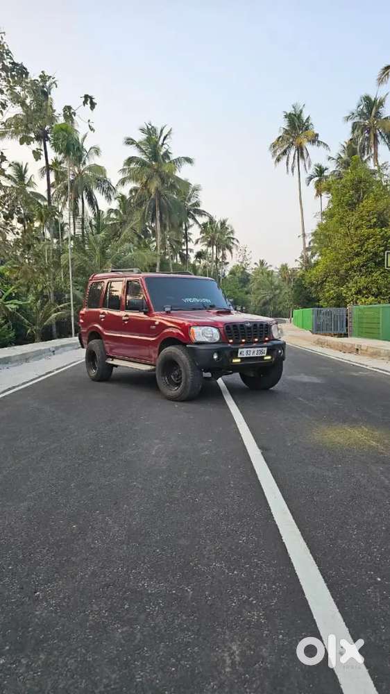 Full Neet And Clean Mahindra Scorpio. Modified Scorpio