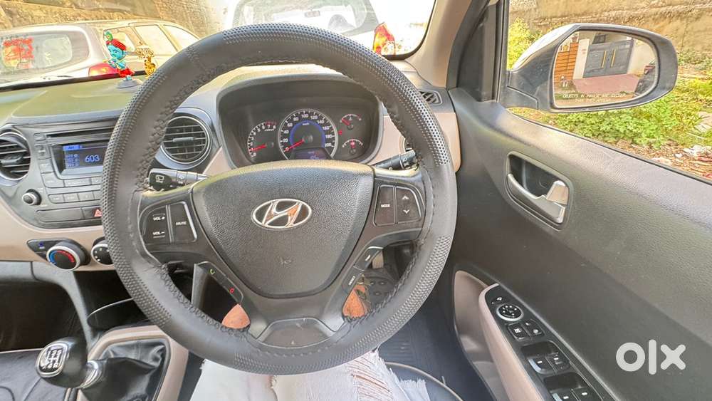 Hyundai Grand I10 Asta 2015 Model