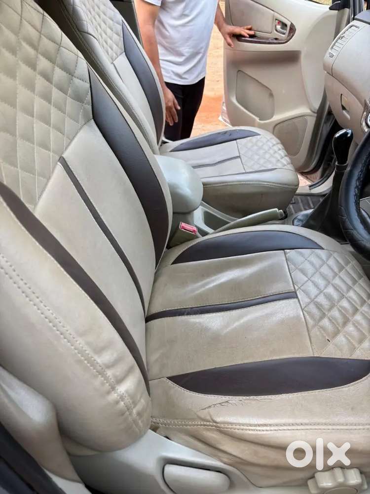 Toyota Innova Diesel 2.5 2012