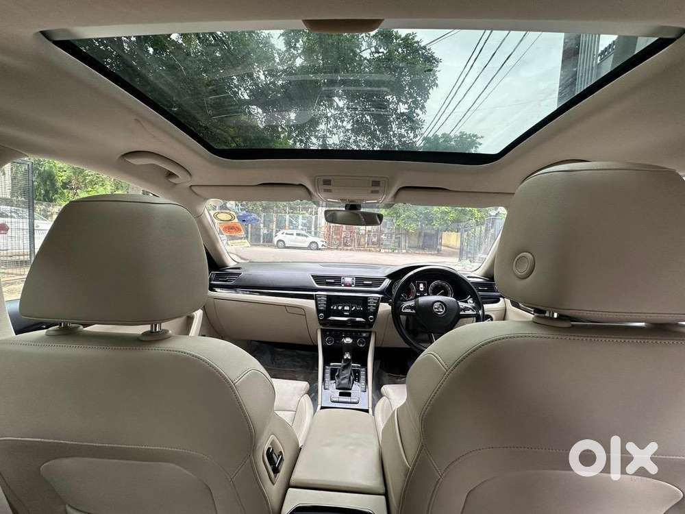 Skoda Superb 2016 Diesel 65000 Km Driven
