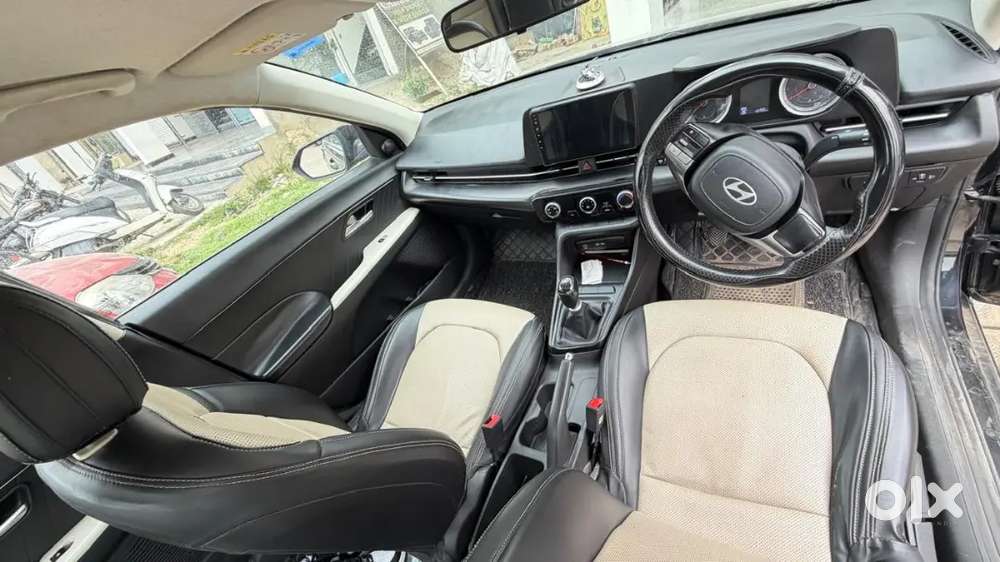 Hyundai Verna  1.5 Mti Mt Ex 2024