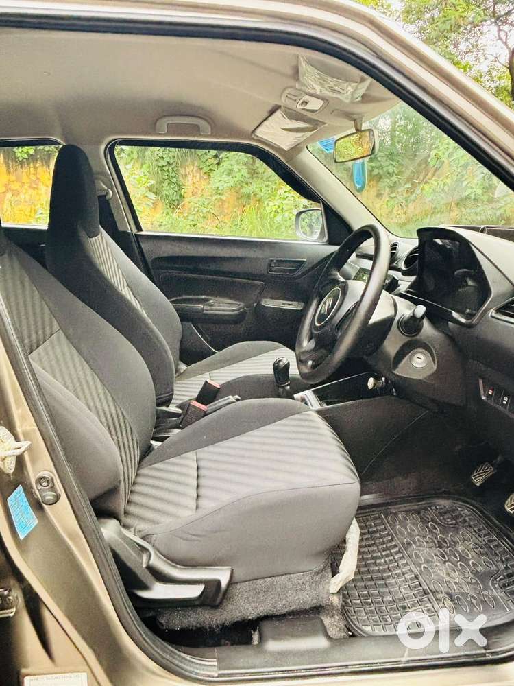 Maruti Suzuki Swift Lxi Optional-o, 2022, Petrol