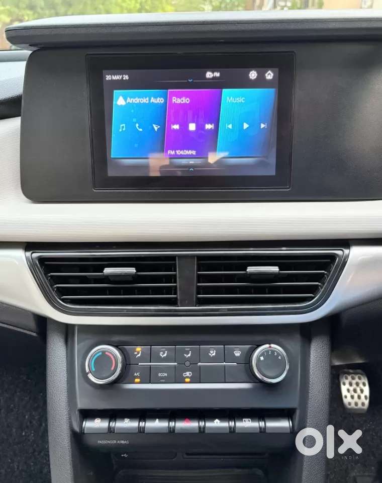 Mahindra Xuv700 2.0 Ax 5 Petrol At Str, 2022, Petrol