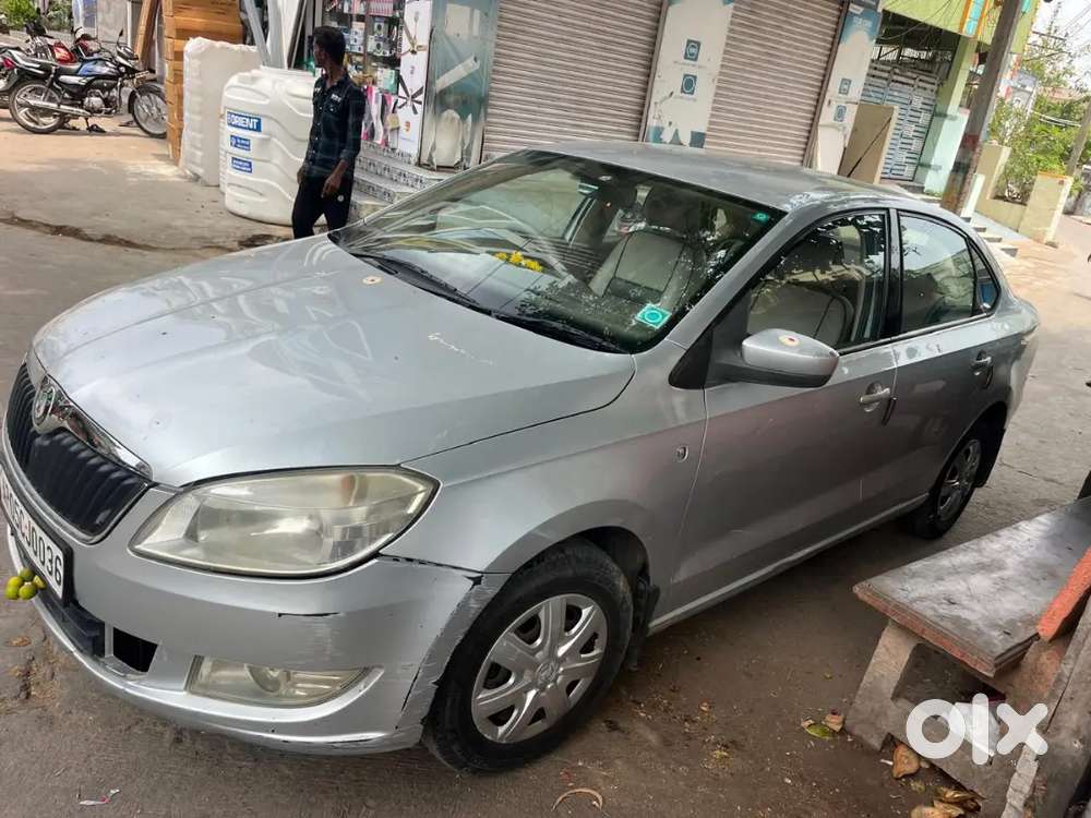 Skoda Rapid Ultima 2013 Awaits You