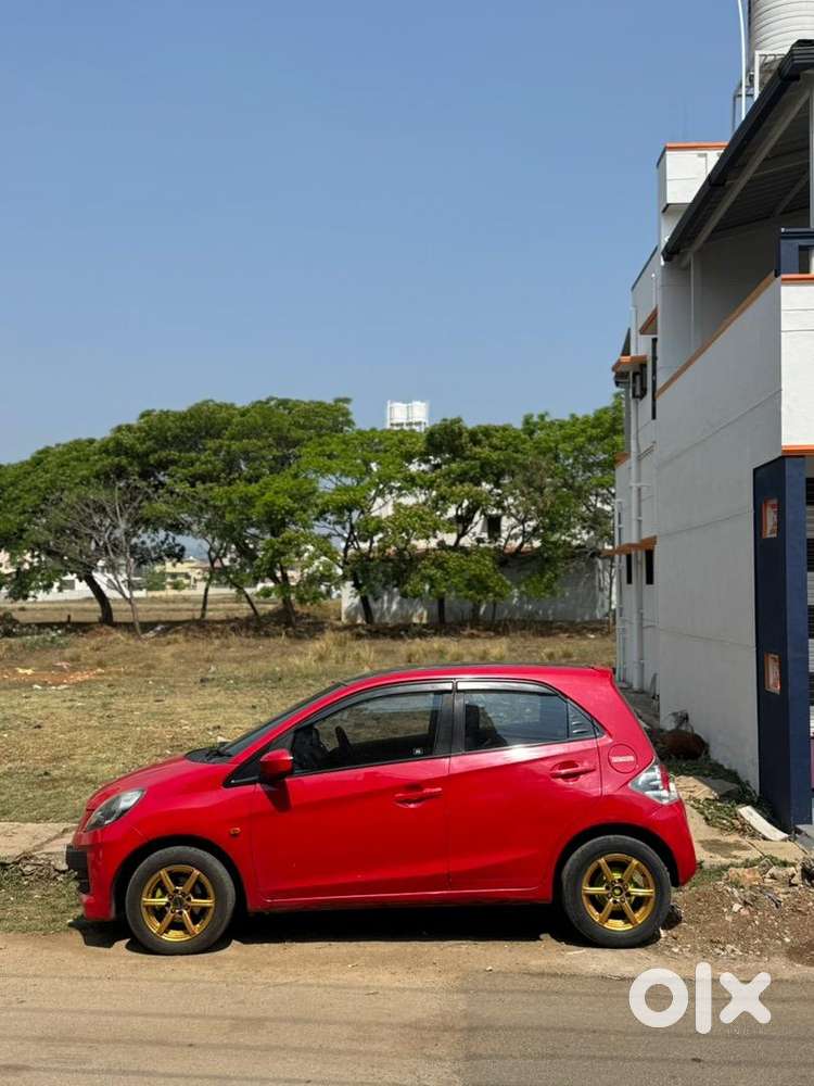 Honda Brio 2012 Petrol Well Maintained