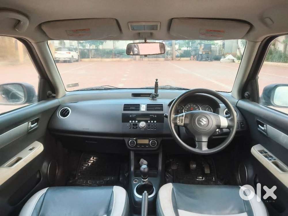Maruti Suzuki Dzire 1.2 Zxi, 2010, Petrol