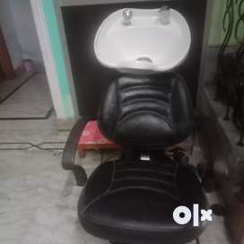 Olx shampoo online chair