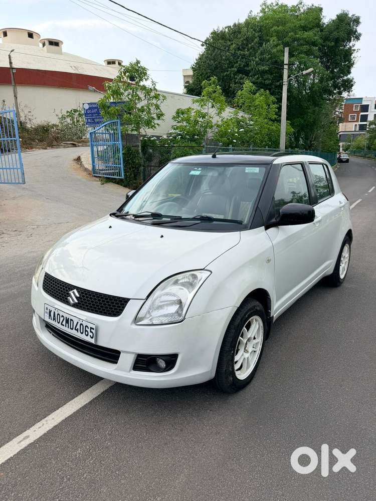 Maruti Suzuki Swift Vxi Abs Bsiv, 2009, Petrol