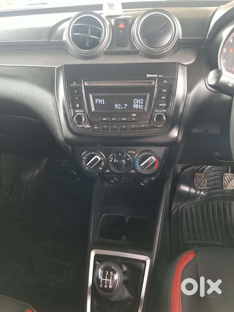 Maruti Suzuki Swift Vxi Ags, 2019, Petrol