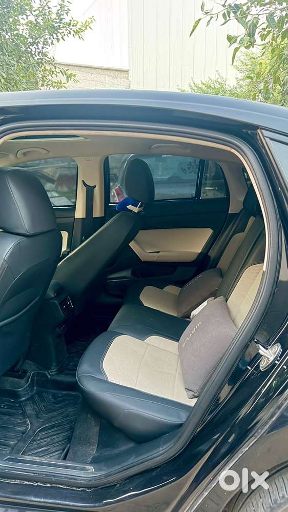 Volkswagen Virtus Petrol 25 Year