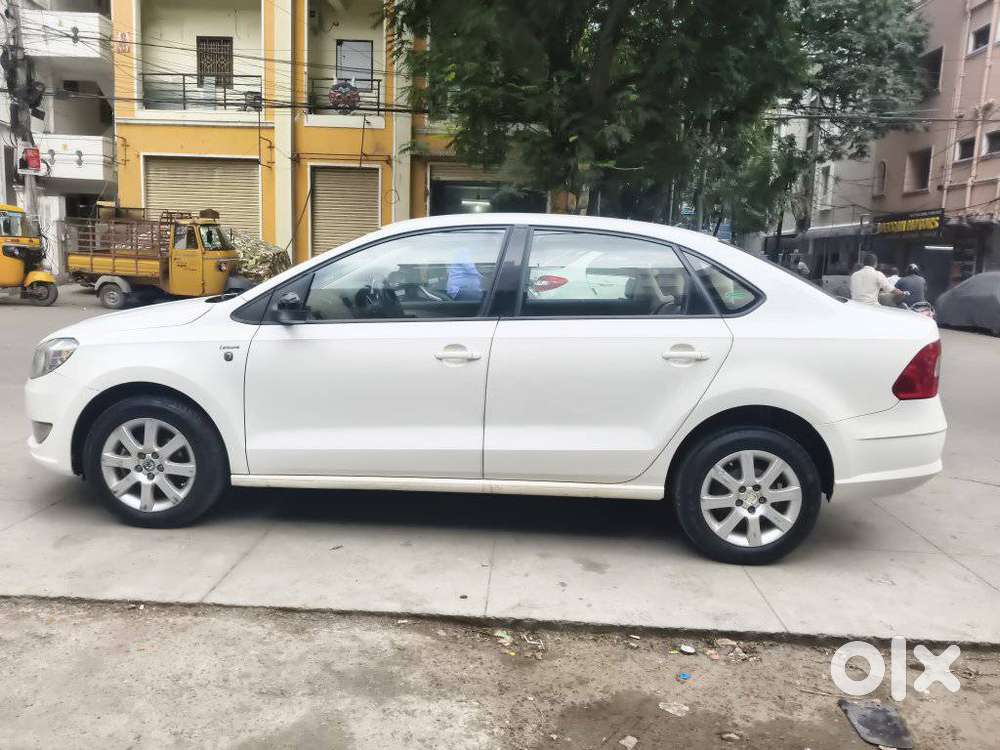 Skoda Rapid 1.6 Tdi Ambition Plus Alloy, 2013, Diesel