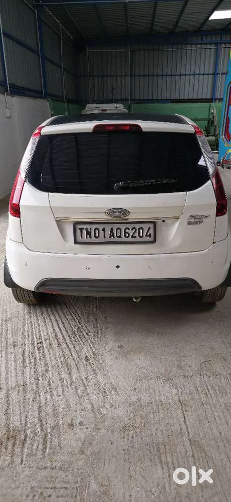 Ford Figo Zxi Petrol 2011