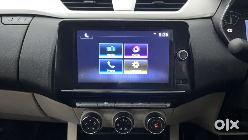 Renault Triber 1.0 Rxz Dual Tone, 2022, Petrol