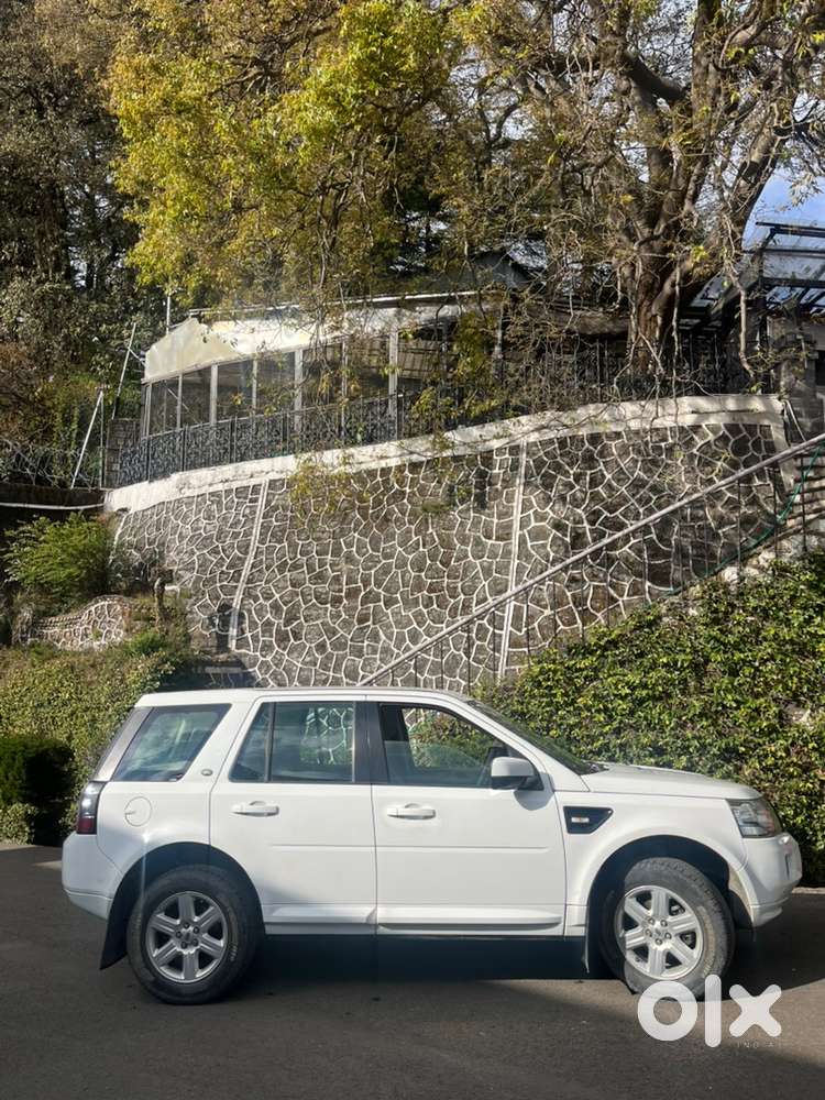 Well Maintained Awd Freelander 2, 84000 Km Driven
