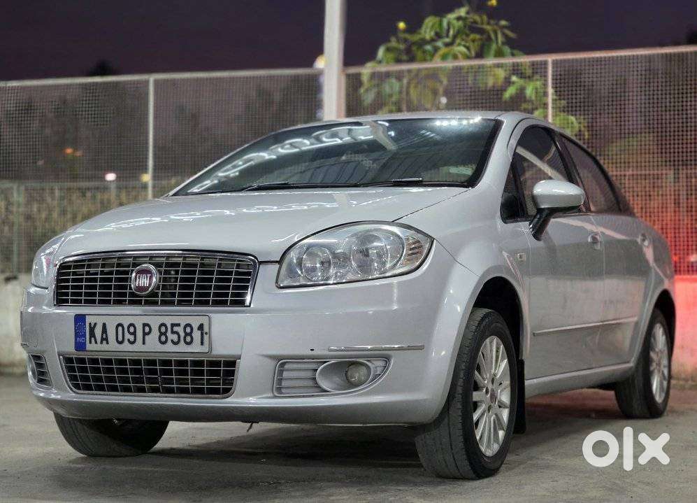 Fiat Linea Emotion Pk 1.4, 2009, Petrol