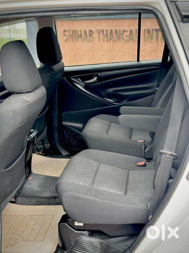 Toyota Innova Crysta 2.4 G Mt 7 Str, 2018, Diesel