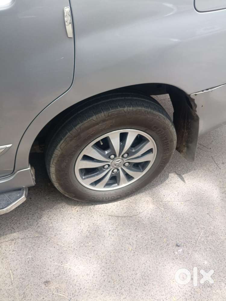Toyota Innova 2015 Model