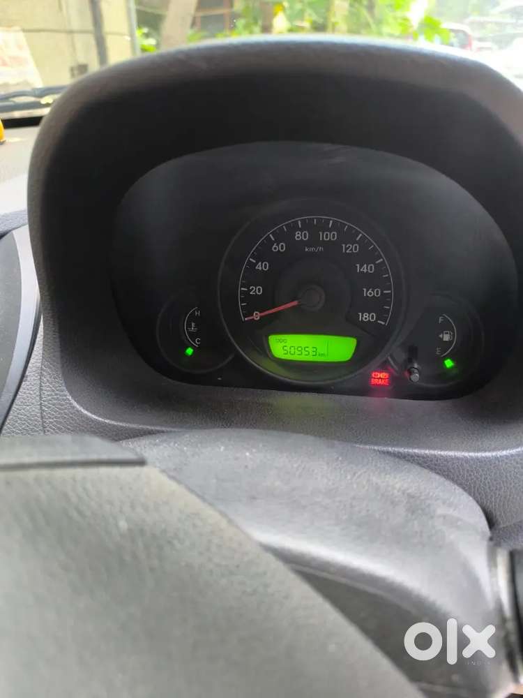 Hyundai Eon Magna + 2012
