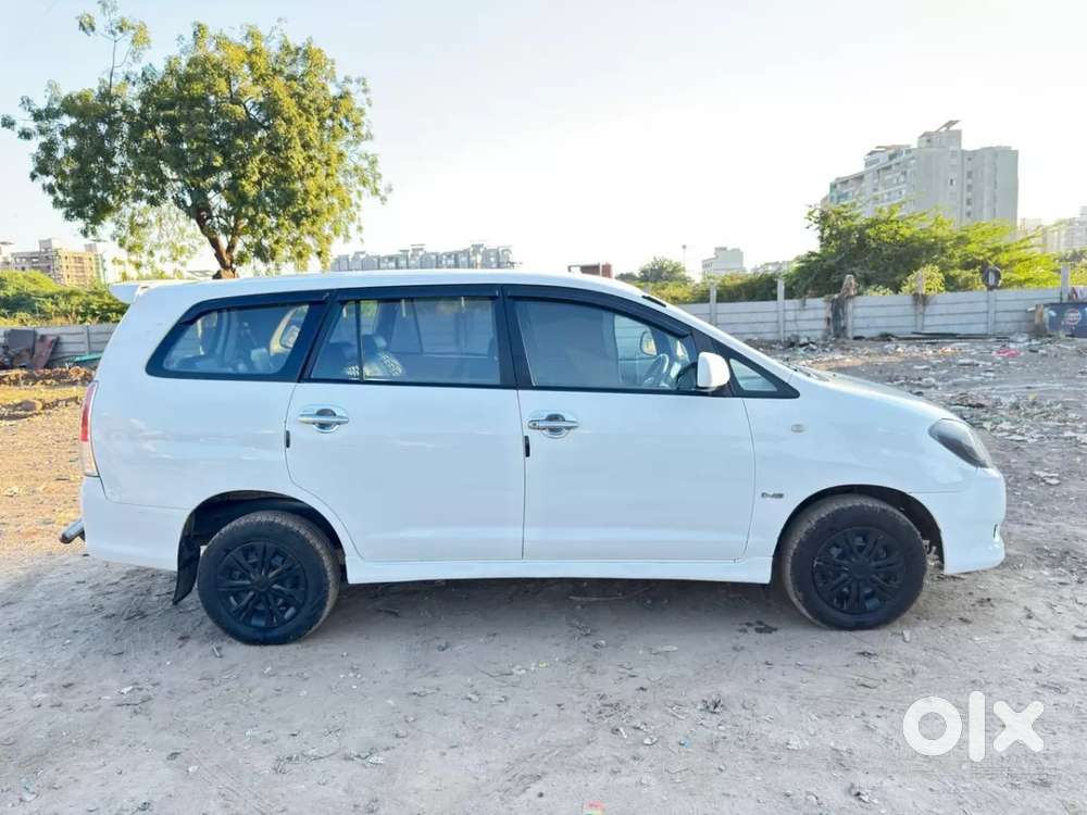 Toyota Innova, 2009, Petrol