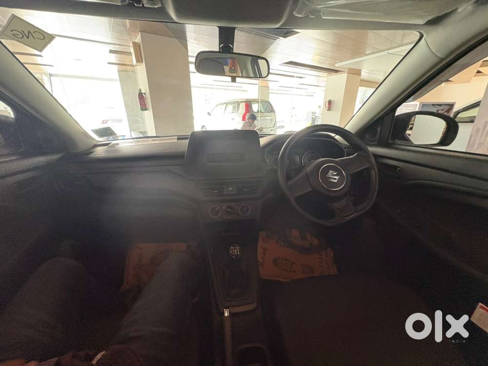 Maruti Suzuki Brezza Lxi Cng  Brand New  Arena Dealer