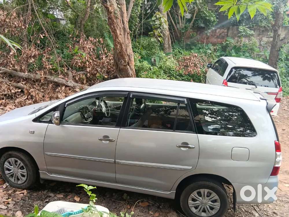 Toyota Innova 2013