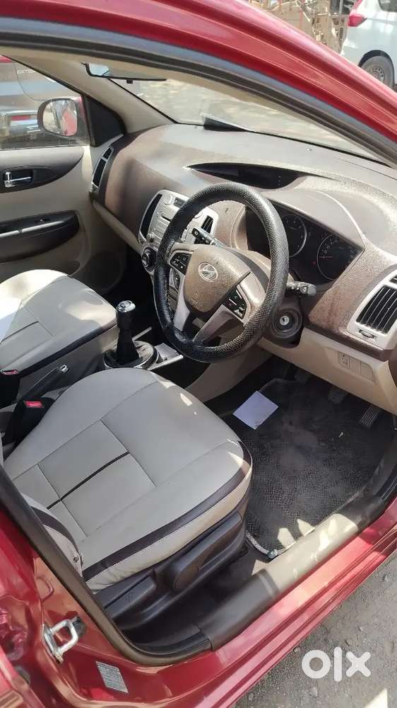 Hyundai I20 Asta Crdi Diesel  2011 Dec Single Owner  67800 Km