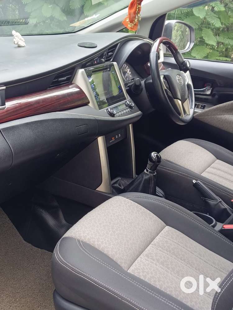 Toyota Innova Crysta 2.4 V, 2016, Diesel