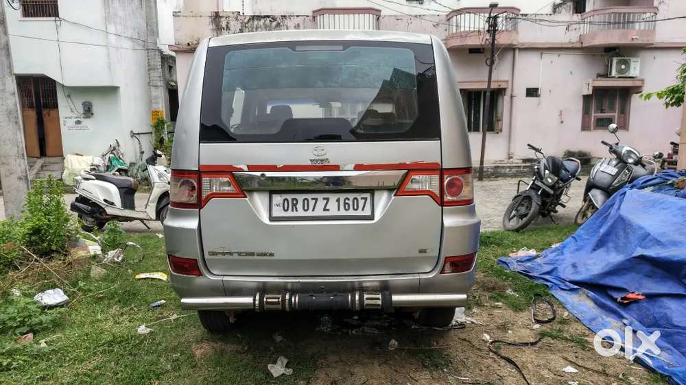 Tata Sumo Grande 2012