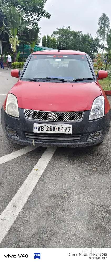 Swift Lxi Maruti 2010