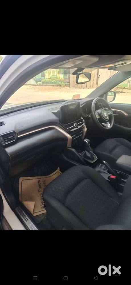 Maruti Suzuki Grand Vitara 1.5 Zeta Plus Intelligent Hybrid Ecvt, 20..
