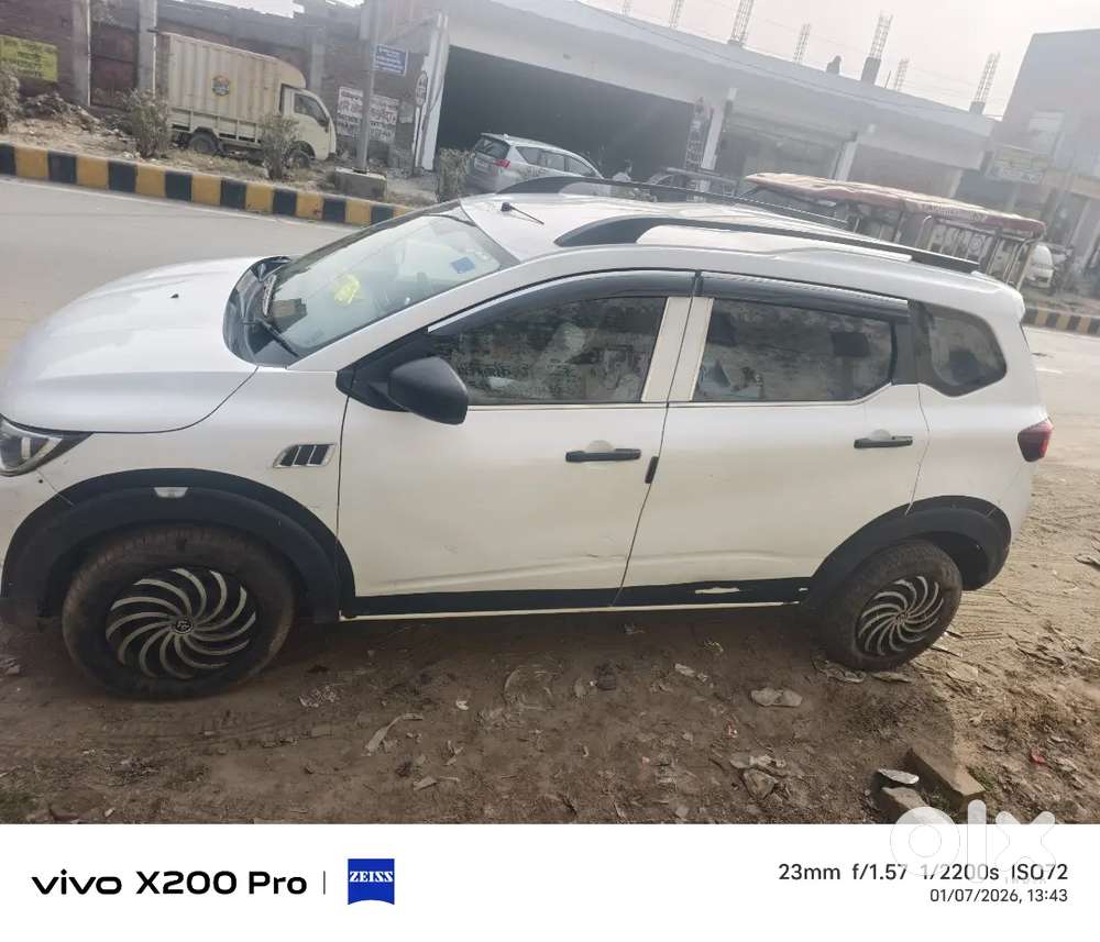 Renault Triber 2022 Petrol 64000 Km Driven