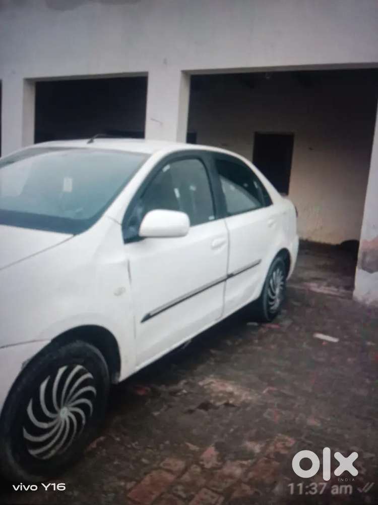 Car Etios Vd