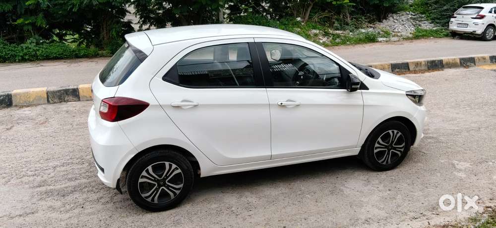 Tata Tiago 1.05 Revotorq Xt, 2024, Petrol