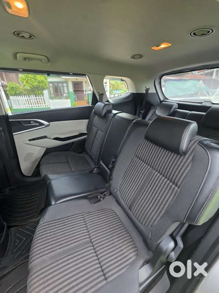 Kia Carens 2023 Petrol Well Maintained
