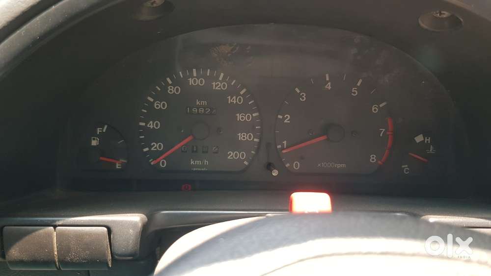Maruti Suzuki Esteem Vx, 2001, Petrol