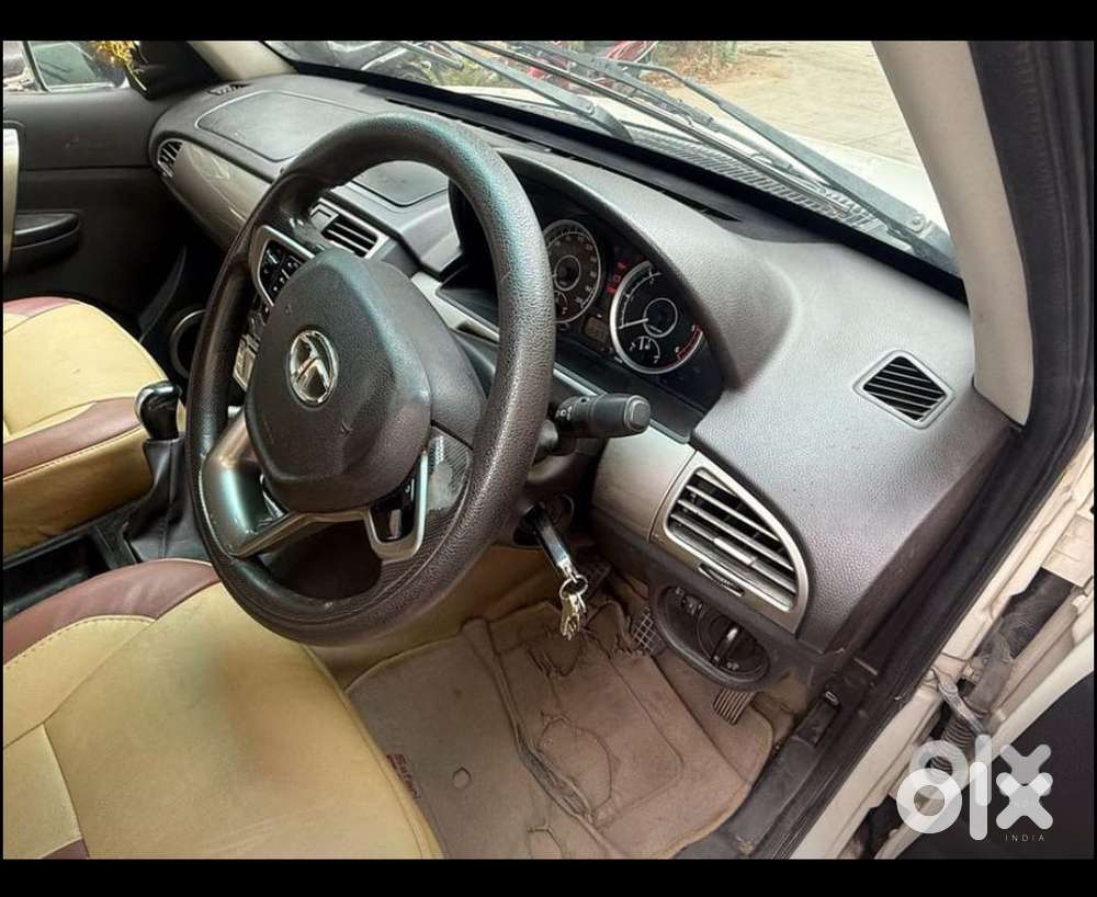 Tata Safari Storme 2016