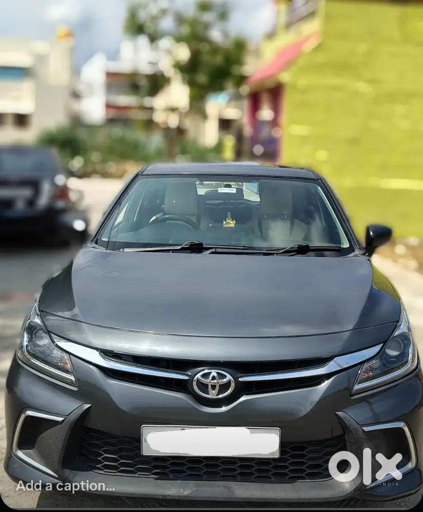 Toyota Glanza 2024 Petrol Well Maintained