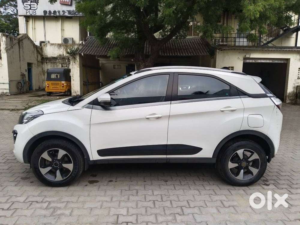 Tata Nexon 1.2 Revotron Xza Plus, 2019, Petrol