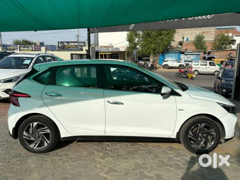Hyundai I20 Asta (o) 1.0 Turbo Dct, 2023, Petrol