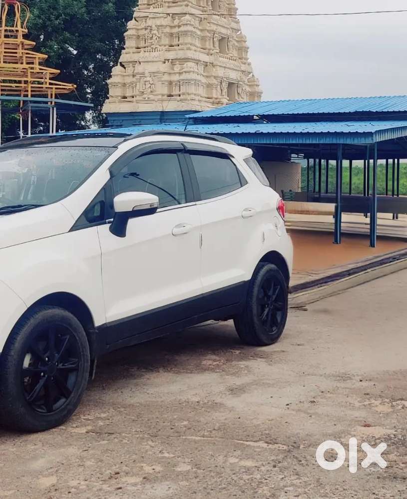 Ford Ecosport Titanium Plus Sunroof