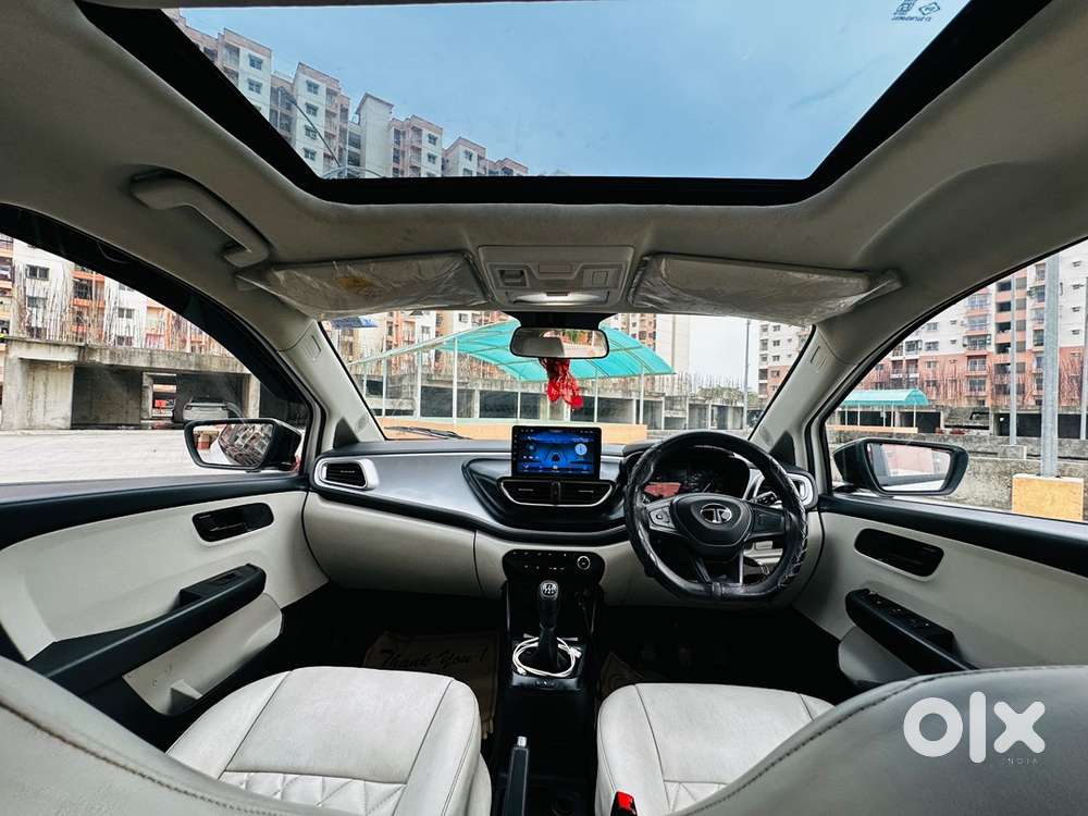 Tata Altoz Petrol 2024