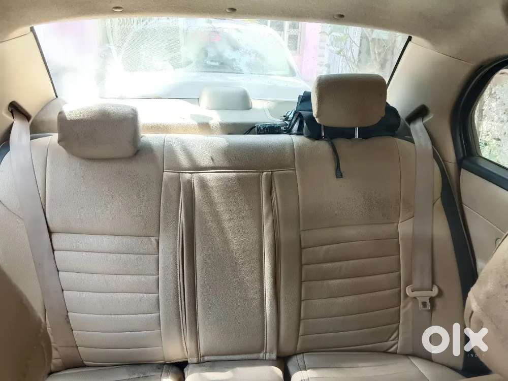 Maruti Suzuki Swift Dzire 2012 Petrol 75000 Km Driven