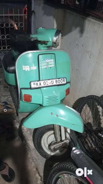 Bajaj super Scooters 1791164839