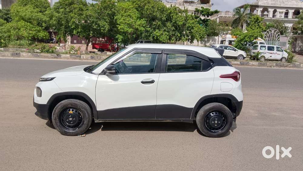 Tata Punch Pure, 2022, Petrol