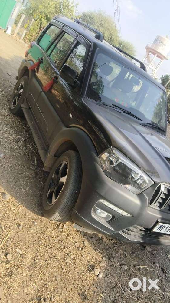 Mahindra Scorpio Mt 2025