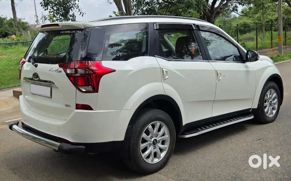 Mahindra XUV500 Diesel Manual 2021 Variant