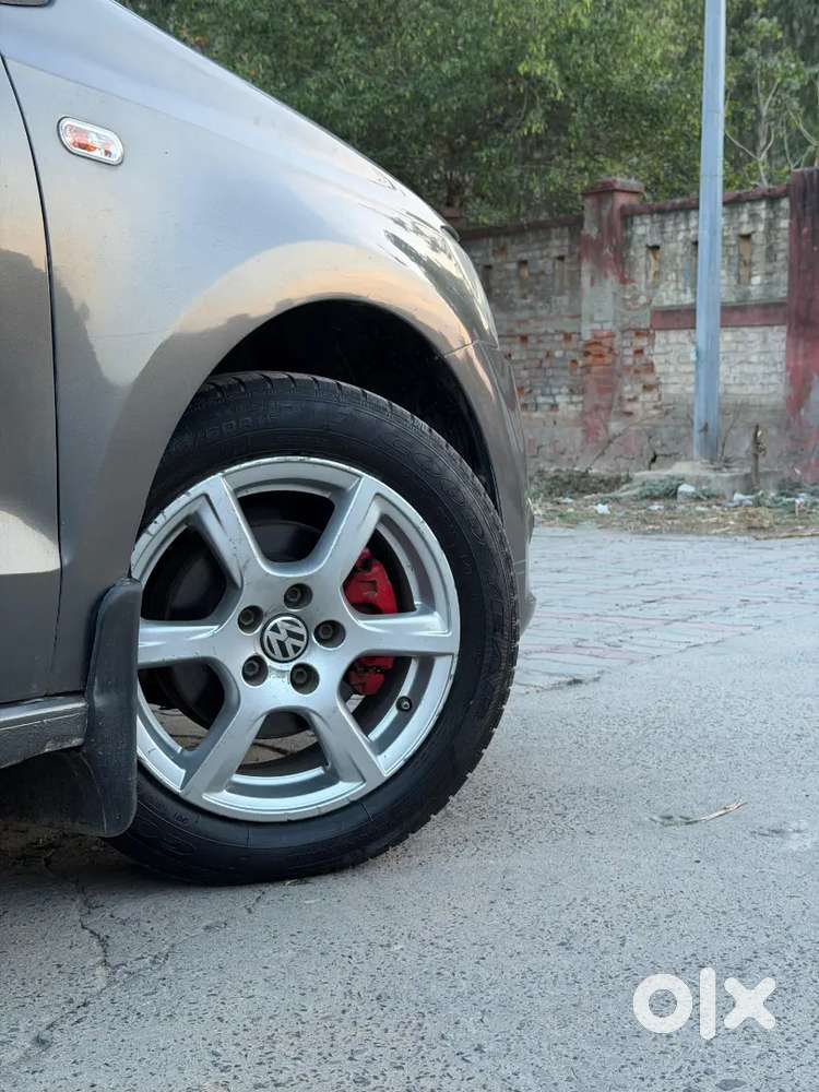 Volkswagen Vento 2013 Petrol 81000 Km Driven