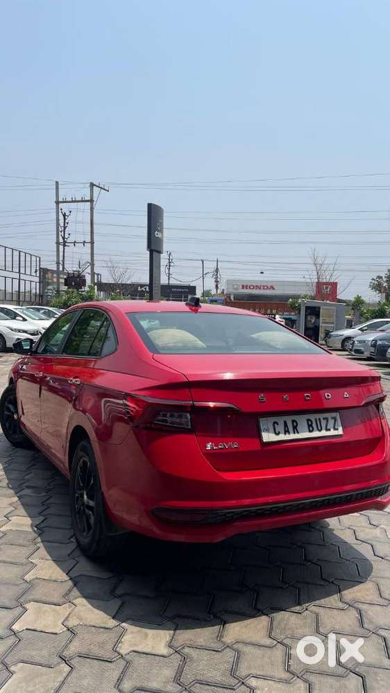 Skoda Slavia Ambition 1.0l Tsi Mt, 2023, Petrol