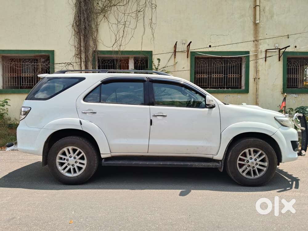 Toyota Fortuner 3.0 4x2 Mt, 2015, Diesel