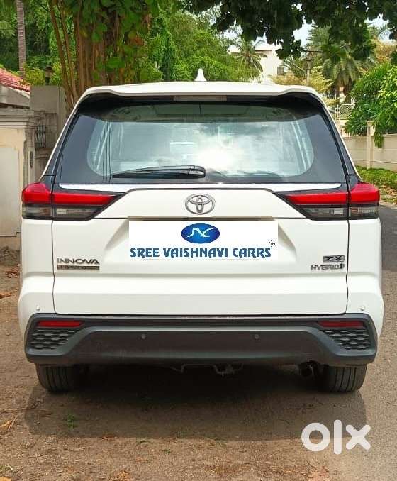 Toyota Innova Hycross 2.0 Zx Hybrid 7 Str, 2023, Petrol